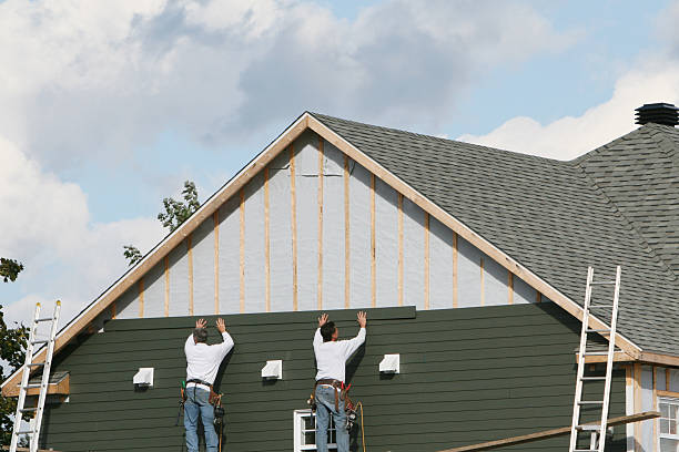 Professional Siding Installation technician working in Sandy Lake, PA